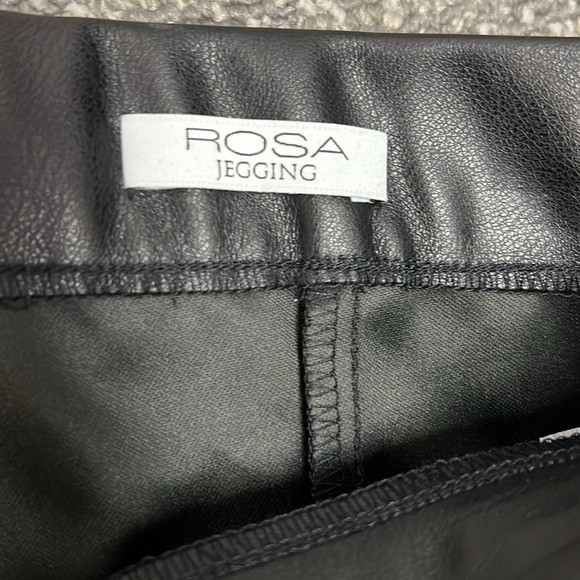 Sofia Vergara Rosa Faux Leather Sleek Zip Hem Jegging - Picture 10 of 11